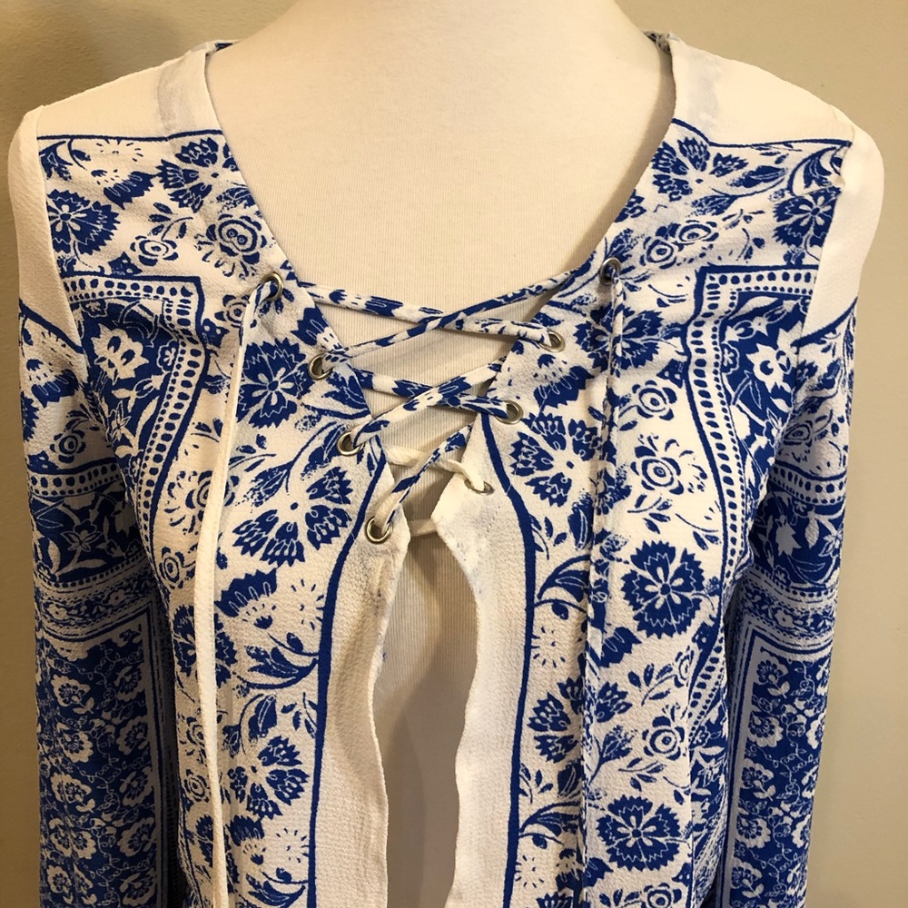 Blu Pepper Blue & White Boho Floral Print Top - Picture 6 of 16